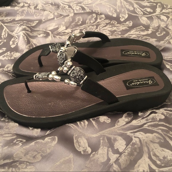 Sandals - Picture 3 of 5